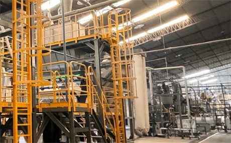 ボリビアにあるEmpacarのPETボトルリサイクルライン